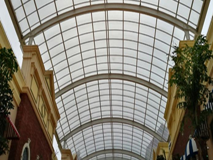 阿拉善盟屋面网架顶棚吊装方案